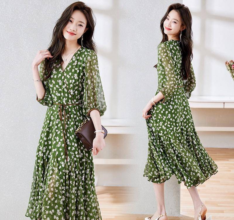 淘宝的苹果韩版
:这几款印花淑女连衣裙，柔软轻薄，优雅时髦，穿上仙女范！